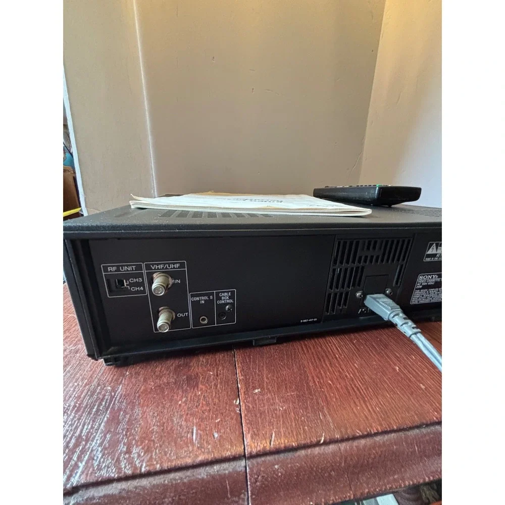 Sony SLV-770HF Hi-Fi Stereo VHS VCR Player 4-Head Remote and Manual Tested